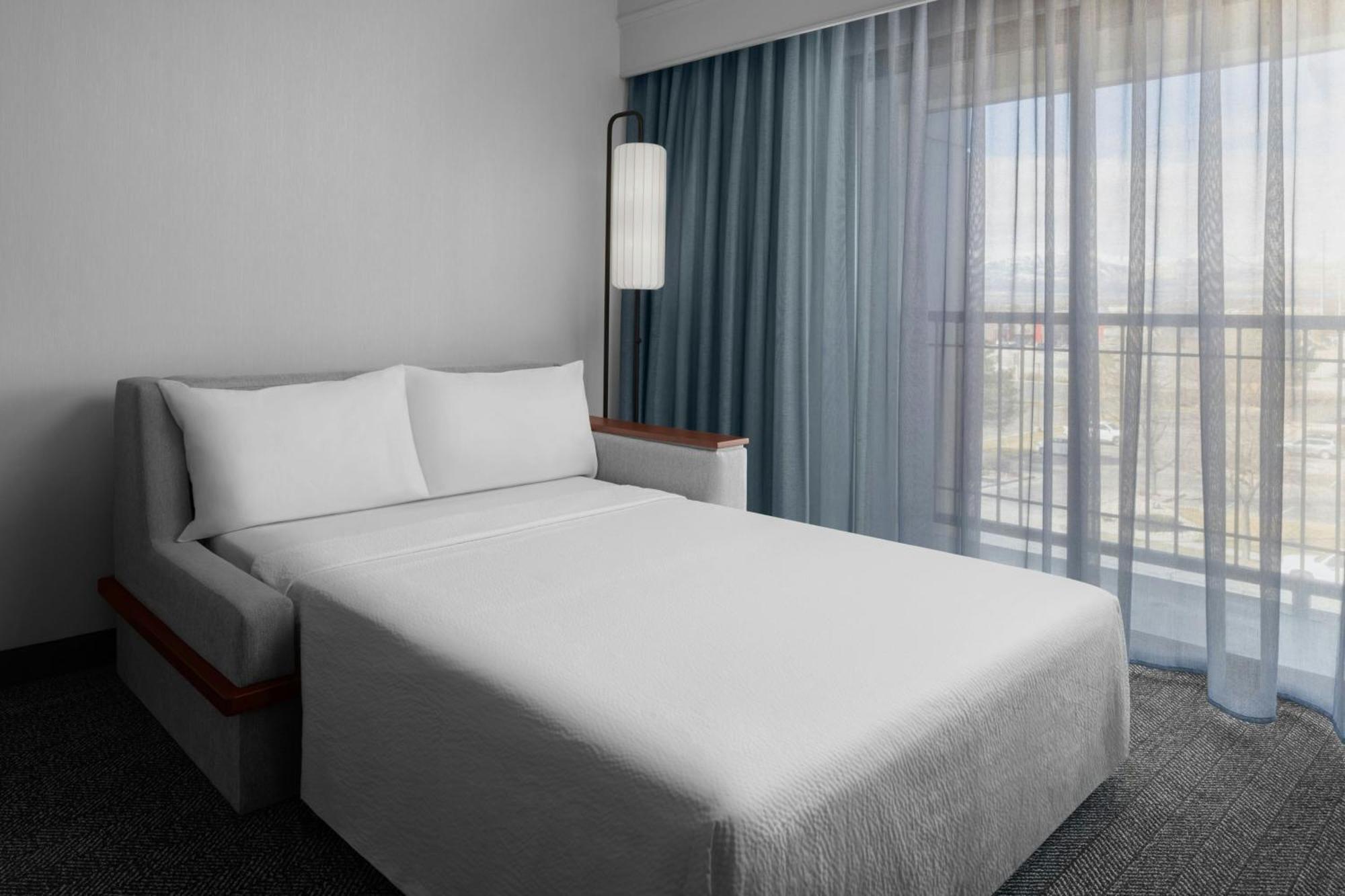 Courtyard By Marriott Salt Lake City סנדי מראה חיצוני תמונה